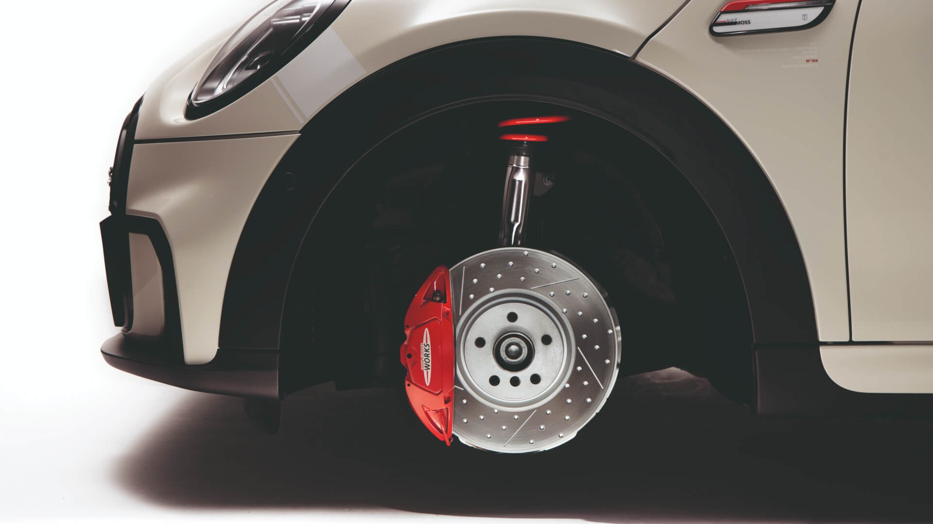 MINI – sportovní podvozek – jako na okruhu při závodech